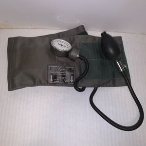 Tycos Taylor Instrument Companies Sphygmomanometer